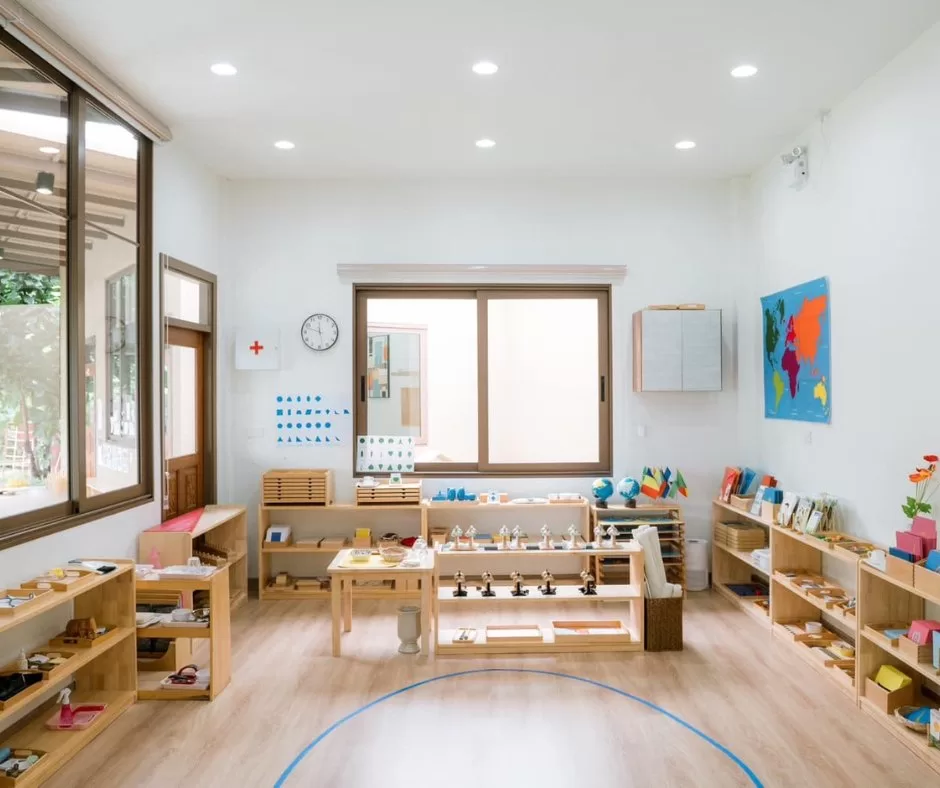 Daisy Ray Montessori School