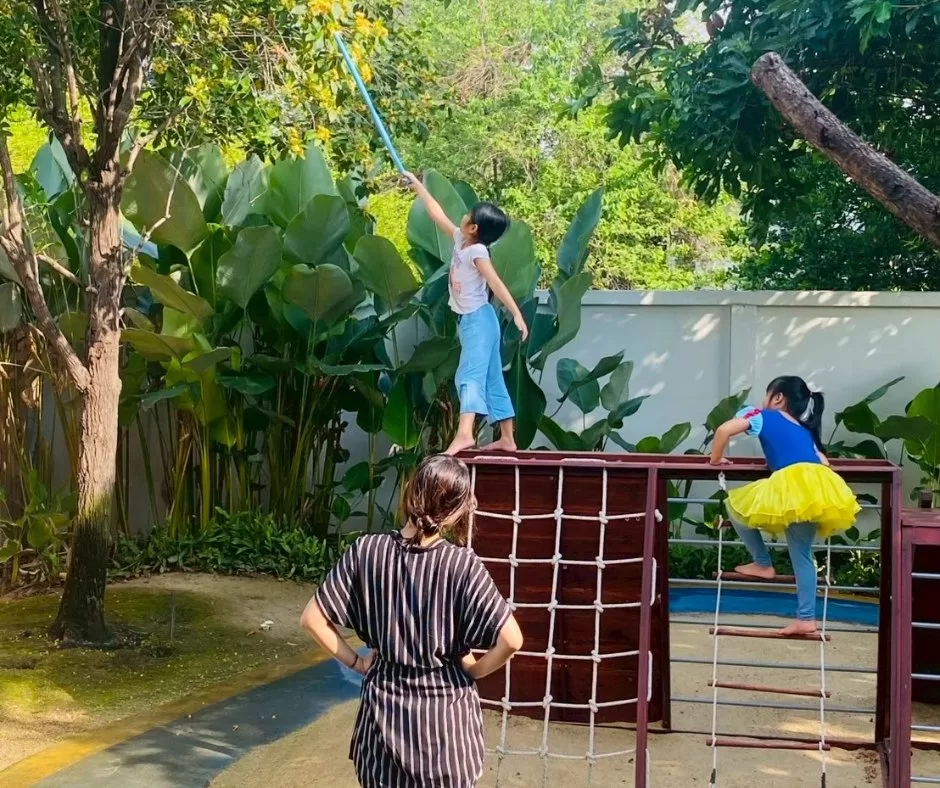 Daisy Ray Montessori School